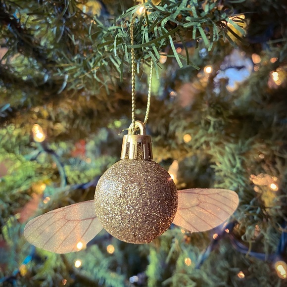 Golden Snitch Ornament - Picture 1 of 4